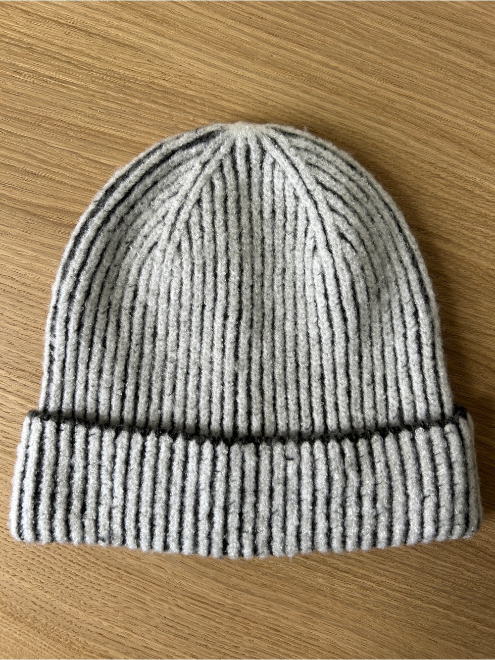 Aerie Women’s Ribbed Beanie - Dark Gray & White Two Tone